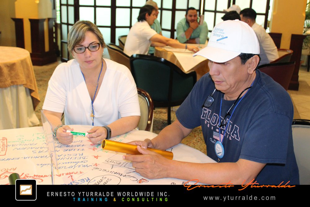 Team Building Group LATAM | Outdoor Training para fortalecer la comunicación y la confianza del equipo